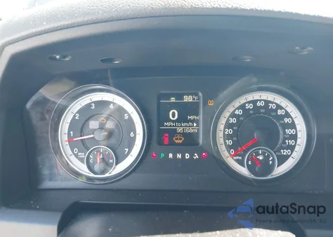 2014 Ram 1500 Tradesman из США, поврежденный, VIN 1C6RR6KG7ES211113